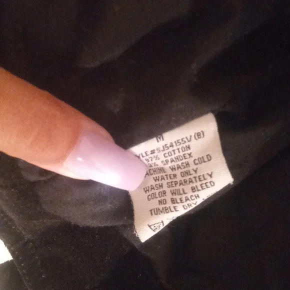 Velvet crop vintage bell sleeve jacket with brass button details - Picture 3 of 3